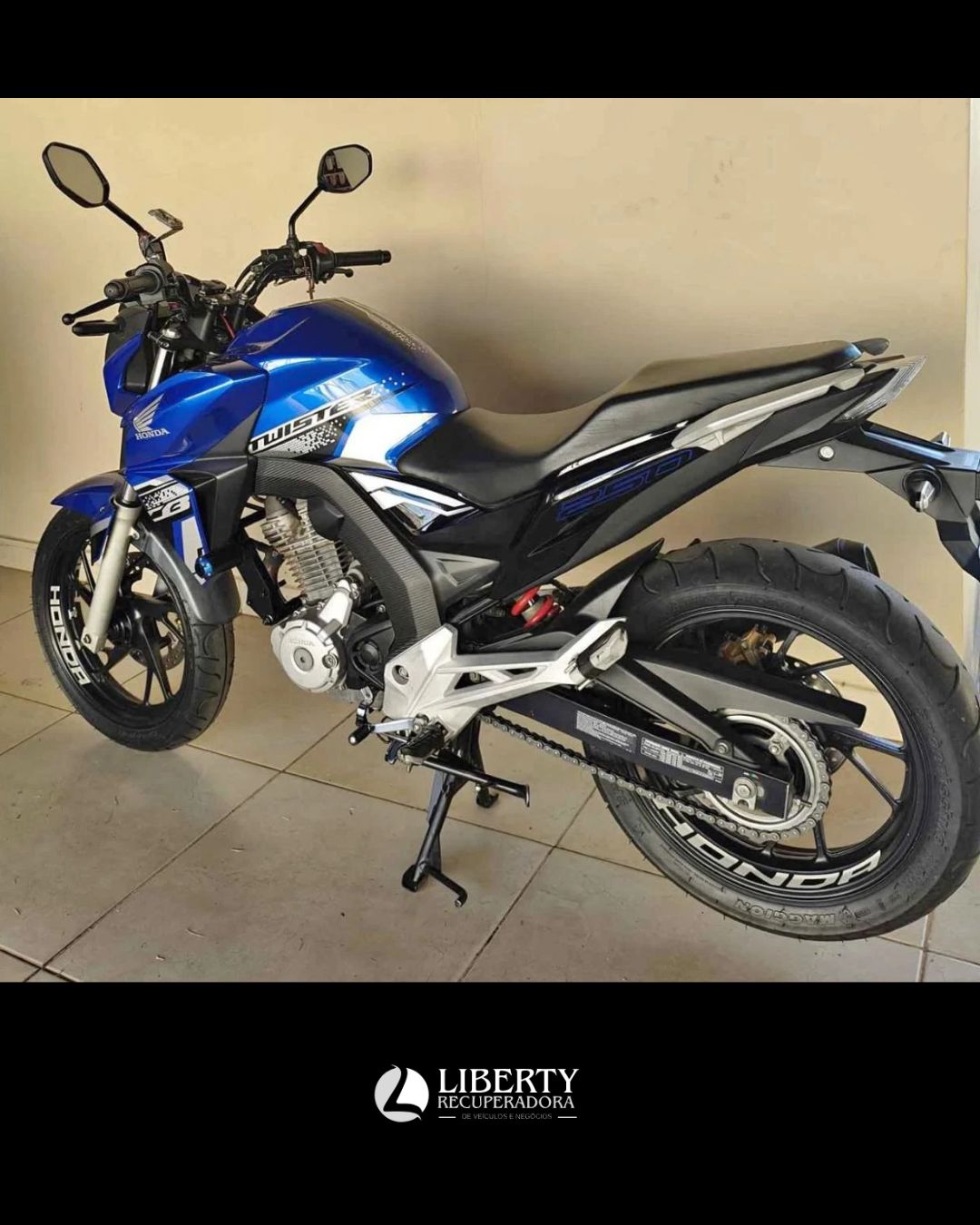 HONDA CB250-F 2021 Azul Km 27.700 $ 13.700 (2)