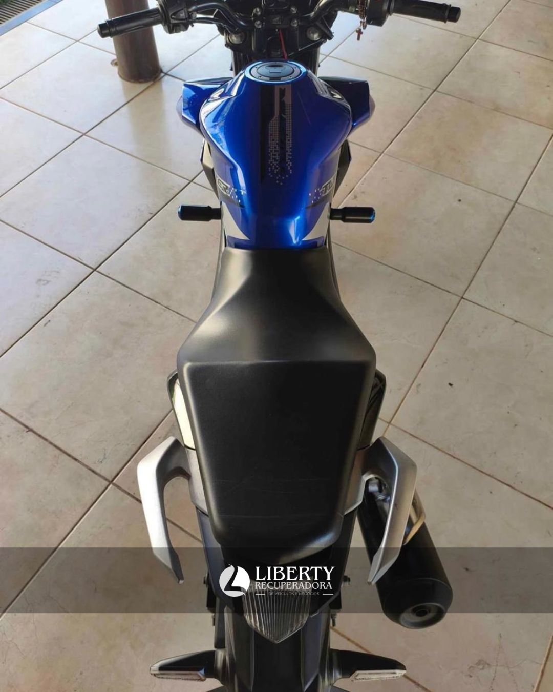 HONDA CB250-F 2021 Azul Km 27.700 $ 13.700