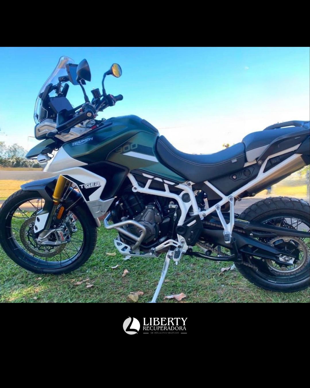 Triumph Tiger 900 Rally Pro 2021 Km 24.000 Prata $ 37.000 (1)